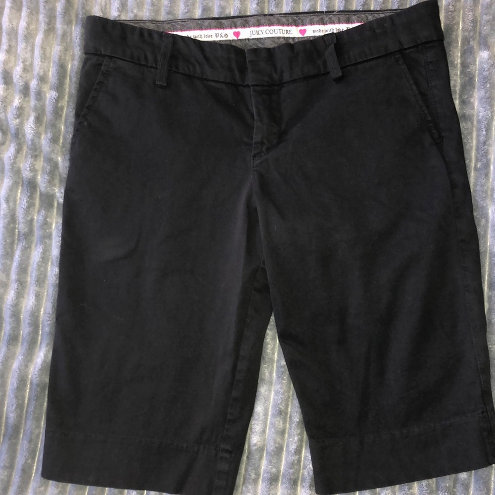 Ladies Juicy Couture size 6 shorts. Worn once.